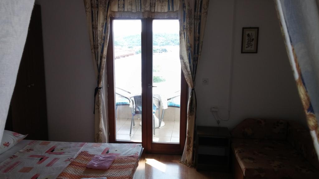 Apartments Marija Bajto Нечуям Номер фото